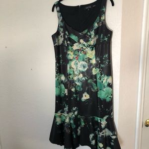 NWOT floral Teri Jon-Never worn